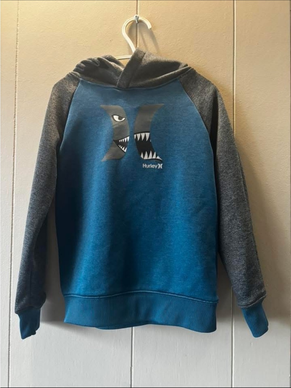 Hurley Teal & Charcoal Shark Logo Pullover Hoodie